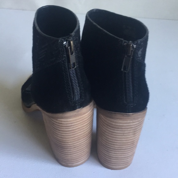 Kelsi Dagger Brooklyn Merrik Sandal Sz 7.5 - Picture 3 of 8